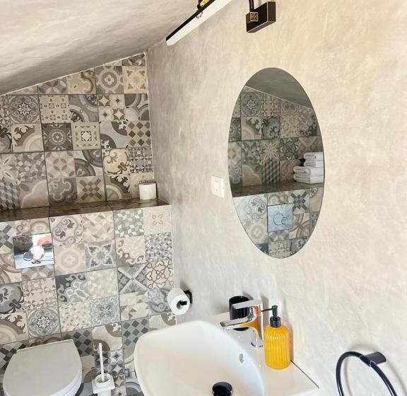 פנסיון Wait`n Sea House