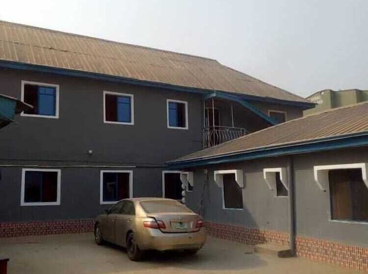 Perfecto Hotel Suites Lounge