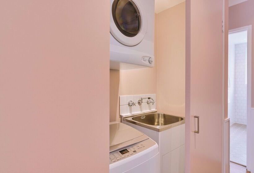 Adina Apartment Hotel Chippendale