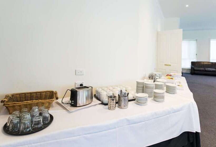 Отель Best Western Mill Park Motor Inn