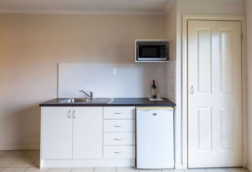 Отель Best Western Mill Park Motor Inn