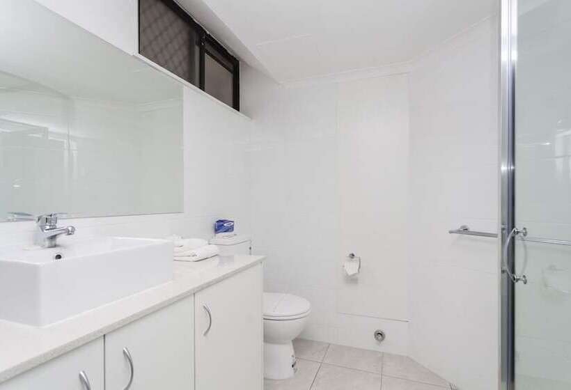 Broadbeach Travel Inn Apartments