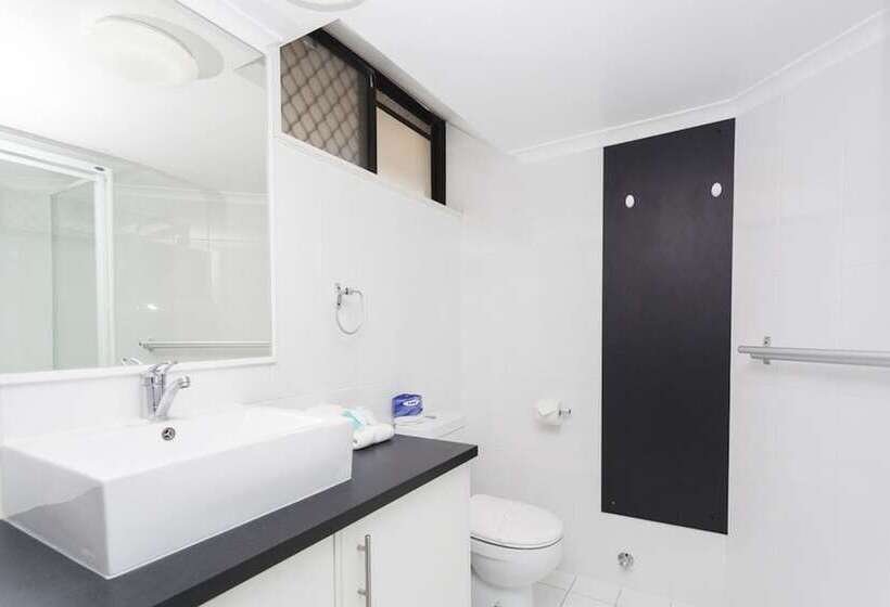 Broadbeach Travel Inn Apartments