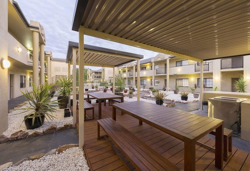 Canberra Parklands Central Apartment Hotel Official