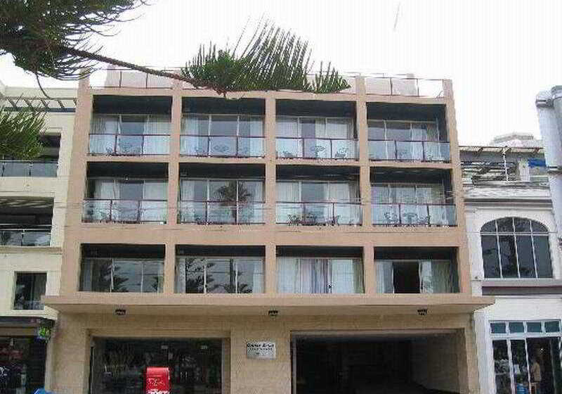 Coogee Sands Hotel & Apartments