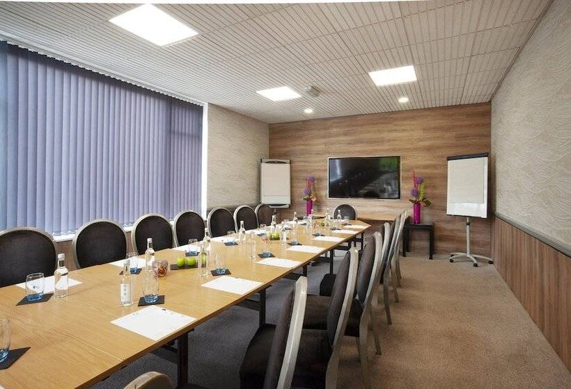 Cumberland Hotel Oceana Collection