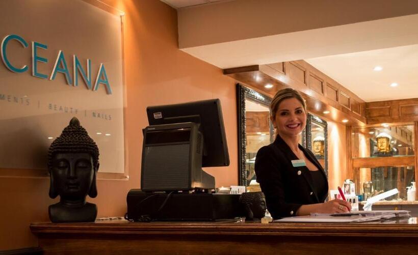 Cumberland Hotel Oceana Collection