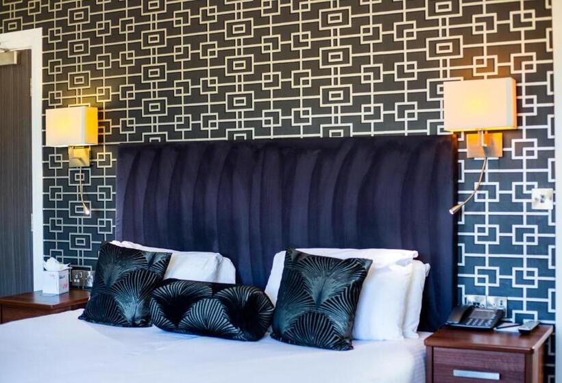 Cumberland Hotel Oceana Collection