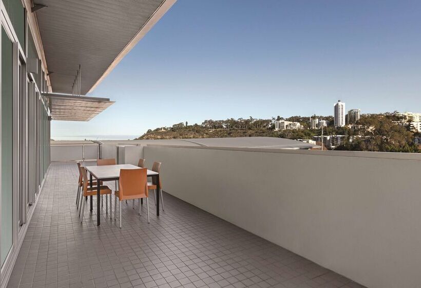 Adina Apartment Hotel Perth