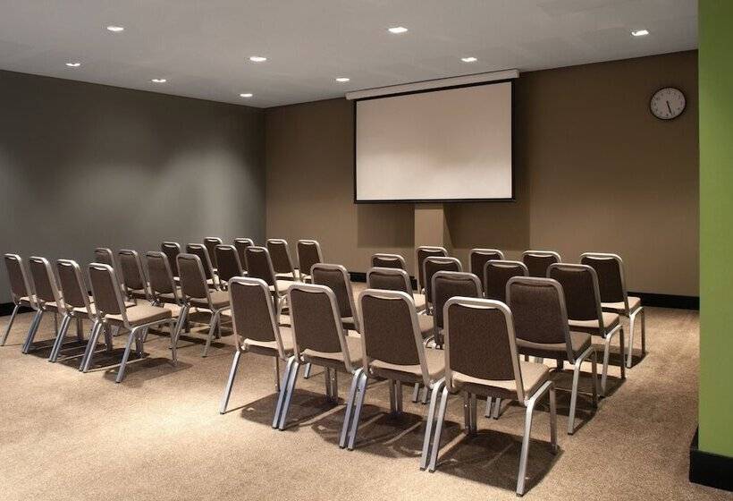 Adina Apartment Hotel Perth