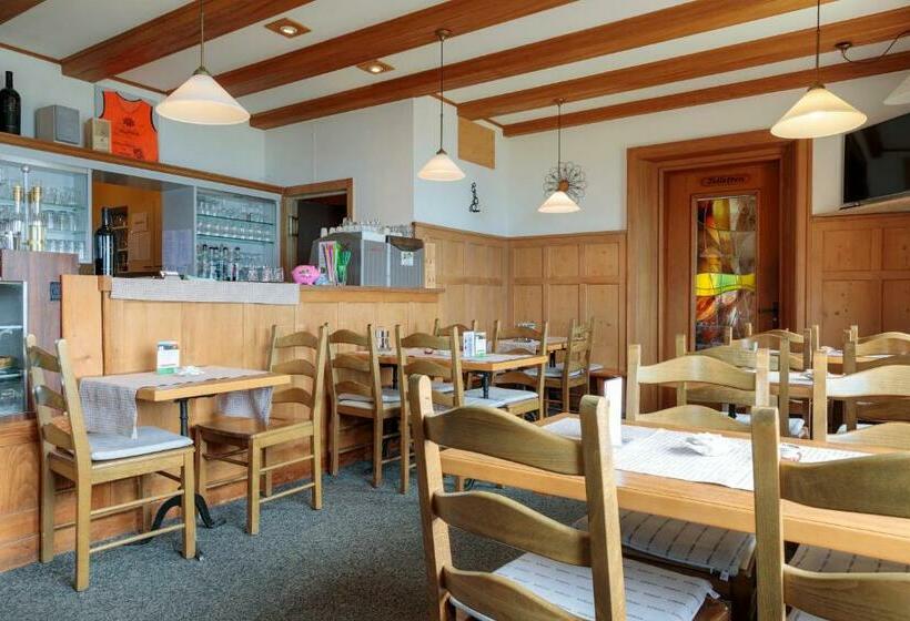 בית מלון כפרי Restaurant Alpina