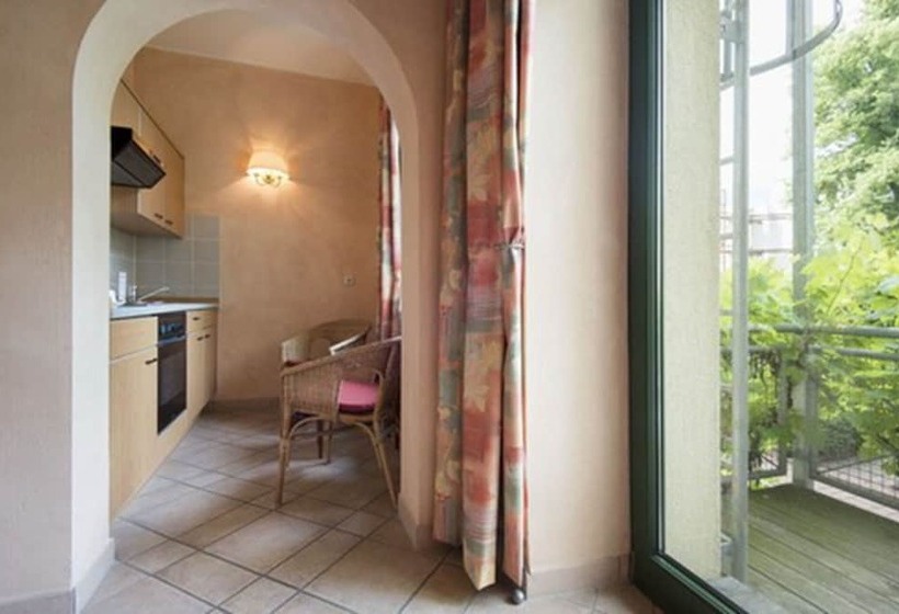 ホテル Am Luisenplatz