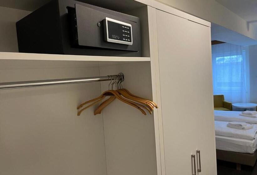 Astral Inn Leipzig Hotel & Restaurant