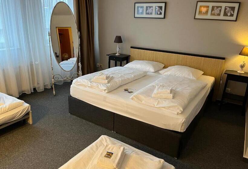 Astral Inn Leipzig Hotel & Restaurant