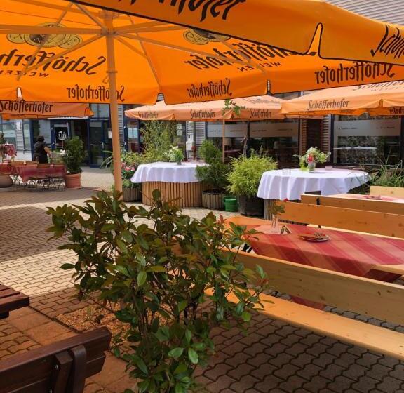 Astral Inn Leipzig Hotel & Restaurant