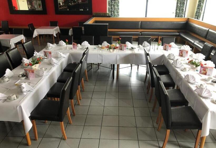 Astral Inn Leipzig Hotel & Restaurant