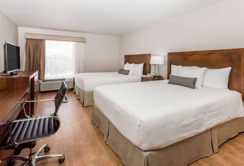 בית מלון כפרי Baymont Inn And Suites Lazaro Cardenas