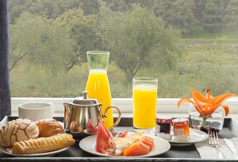 בית מלון כפרי Baymont Inn And Suites Lazaro Cardenas