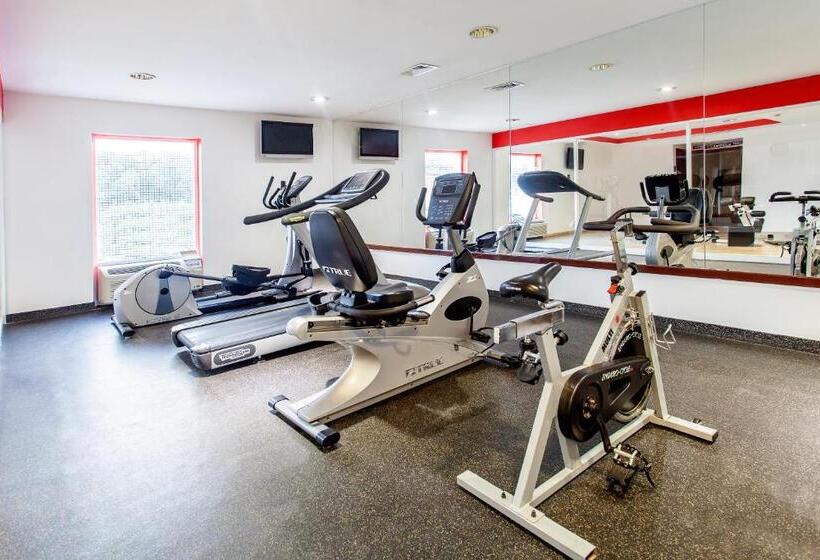 בית מלון כפרי Baymont Inn And Suites Lazaro Cardenas