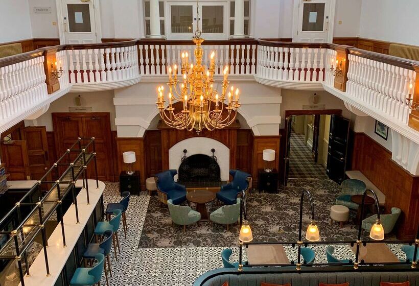 ホテル Best Western Chilworth Manor