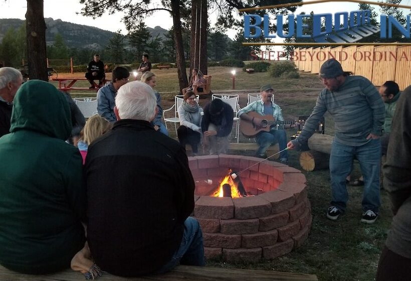 ホテル Blue Door Inn