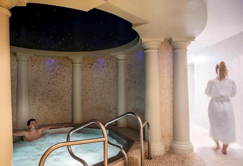 فندق Brandshatch Place & Spa