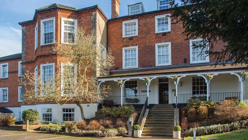 فندق Brandshatch Place & Spa