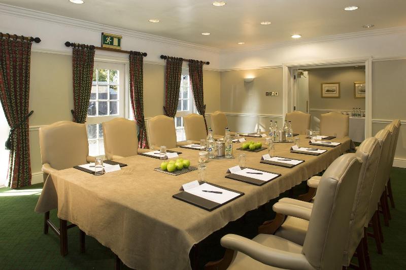 فندق Brandshatch Place & Spa