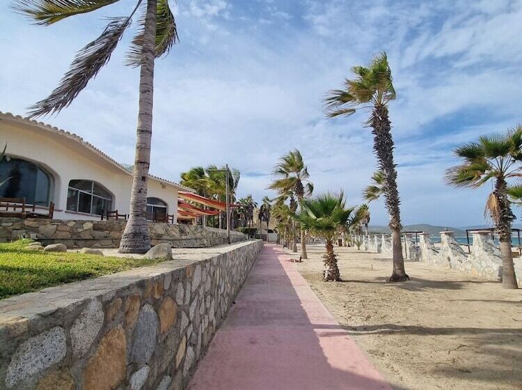 فندق Buena Vista Oceanfront & Hot Springs Resort