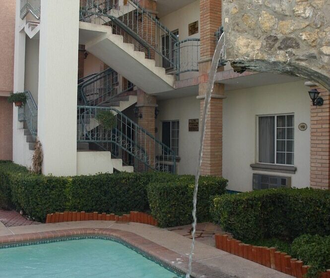 Business Hotel & Suites María Bonita