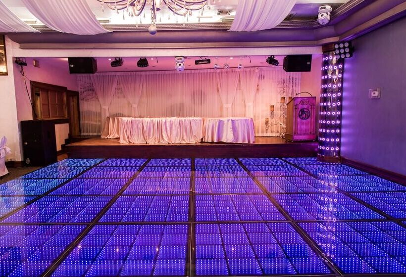 Business Hotel & Suites María Bonita