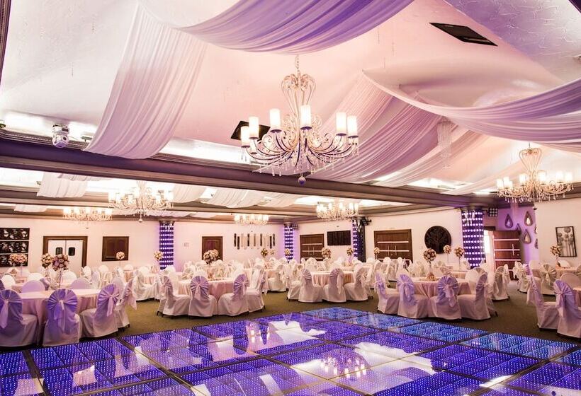 Business Hotel & Suites María Bonita