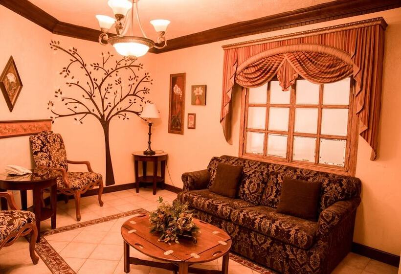 Business Hotel & Suites María Bonita