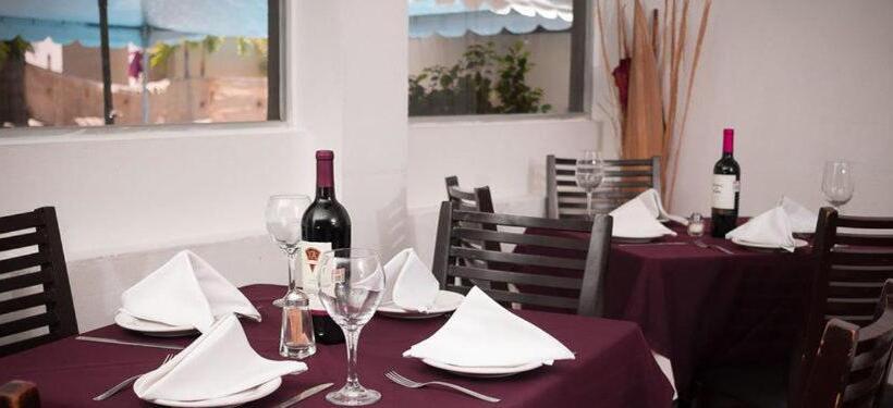 בית מלון כפרי De Casa Blanca