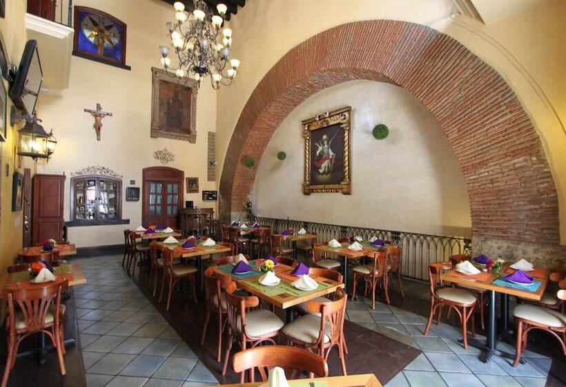 Отель Casantica