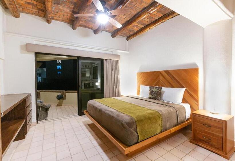 هتل Castillo Blarney Inn