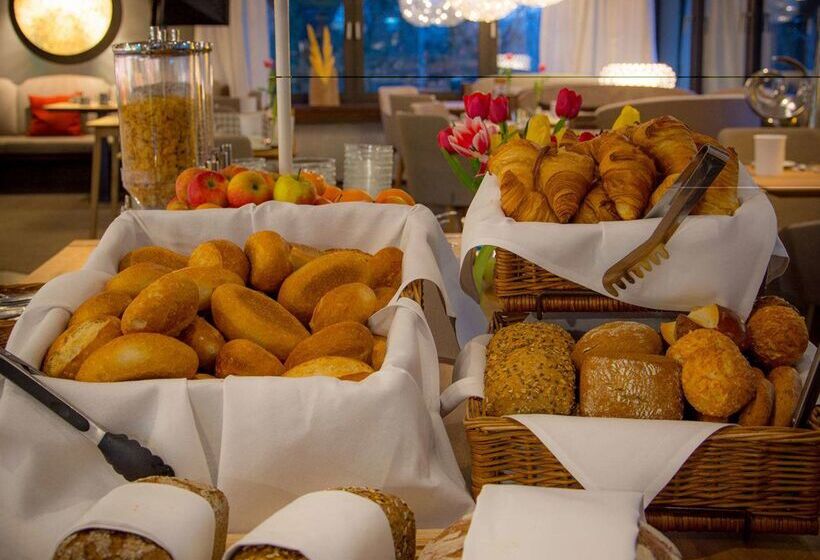 בית מלון כפרי Central