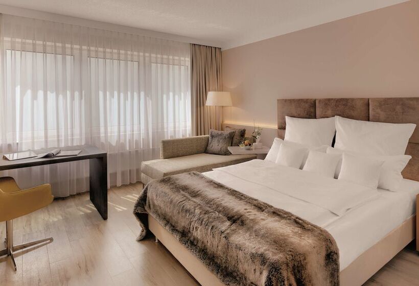 בית מלון כפרי Central