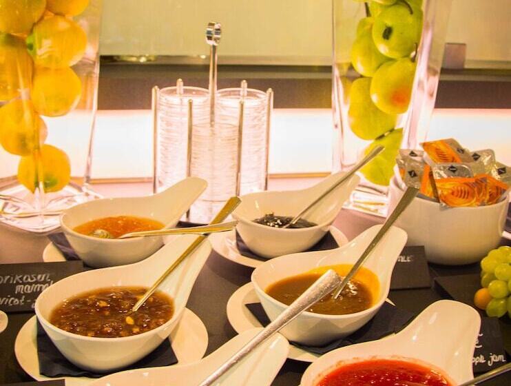 בית מלון כפרי Central