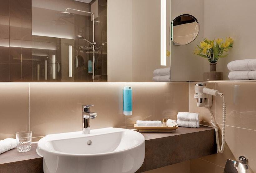 בית מלון כפרי Central