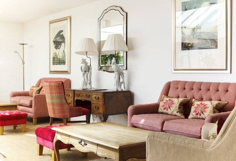 فندق Champneys Springs