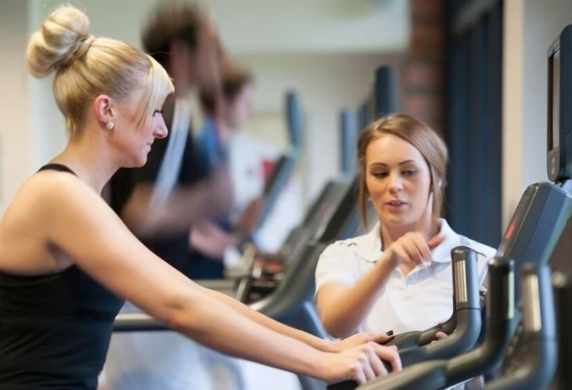 فندق Champneys Springs