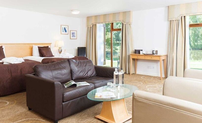 فندق Champneys Springs