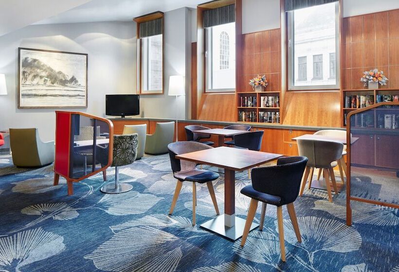 Club Quarters Hotel St Paul S, London