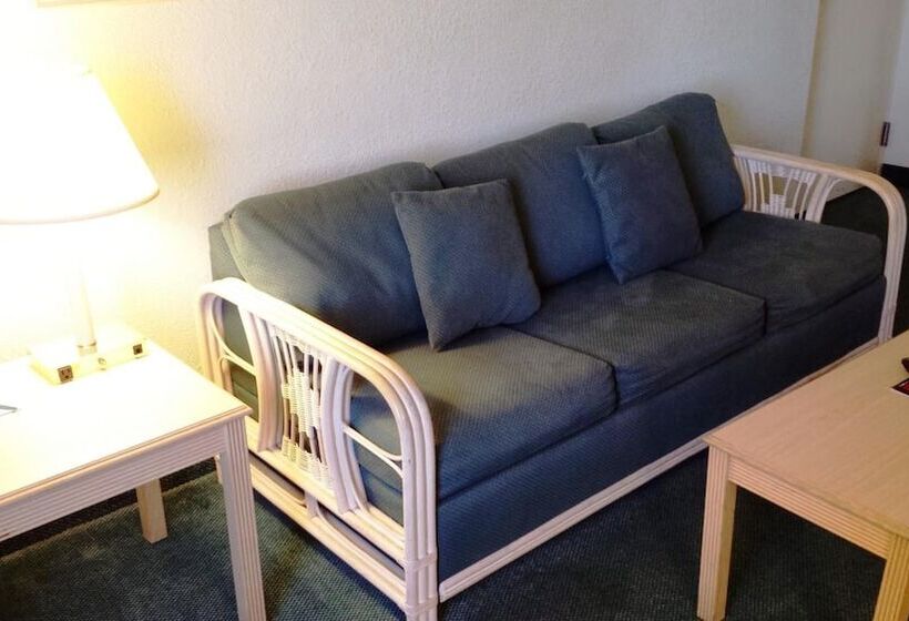 Hotel Cocoa Beach Suites