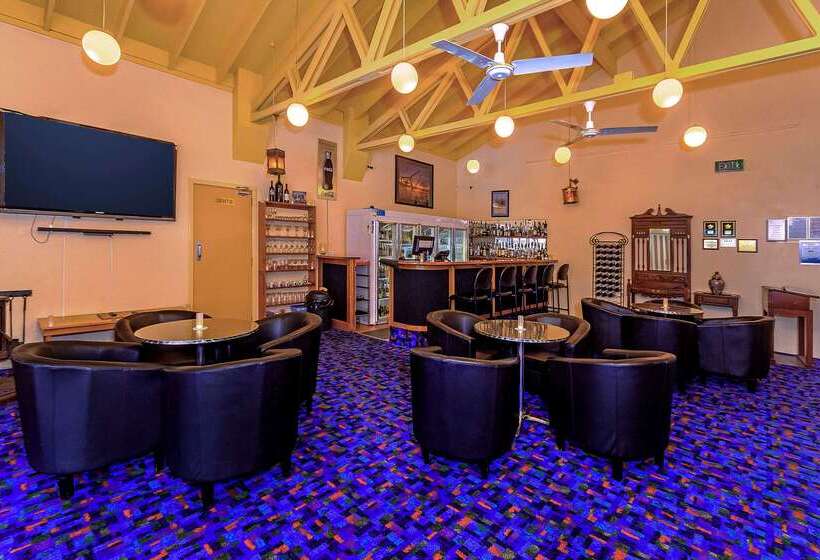 בית מלון כפרי Comfort Inn Bay Of Isles