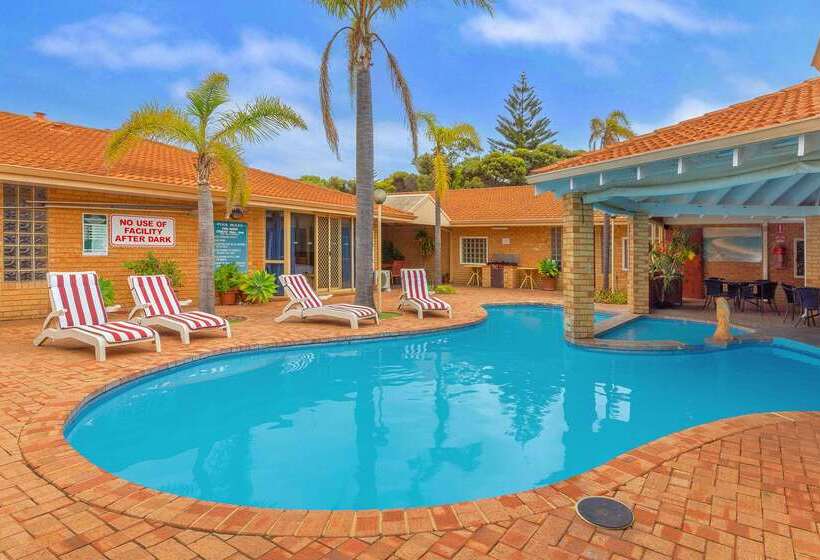 هتل Comfort Inn Bay Of Isles