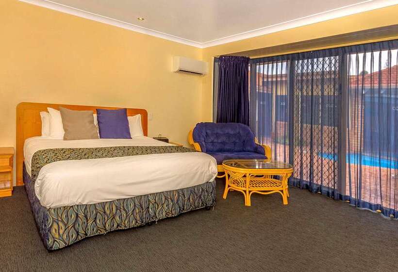 هتل Comfort Inn Bay Of Isles