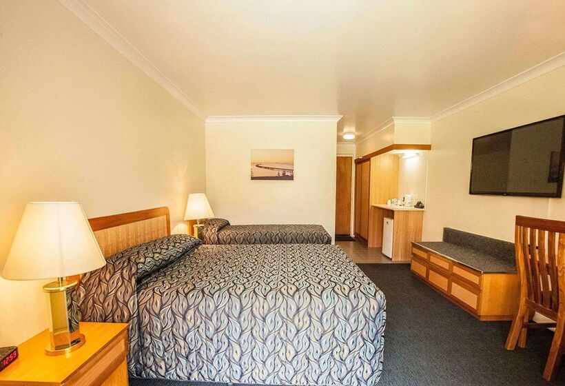 هتل Comfort Inn Bay Of Isles