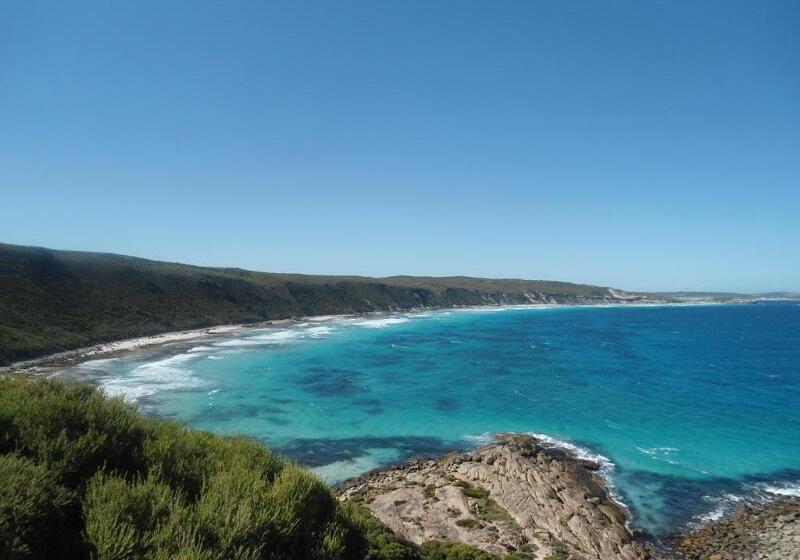 هتل Comfort Inn Bay Of Isles